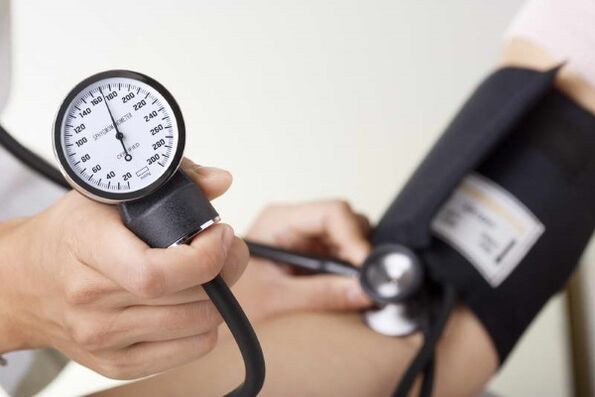 Ľudia s vysokým krvným tlakom majú zakázané dodržiavať lenivú diétu