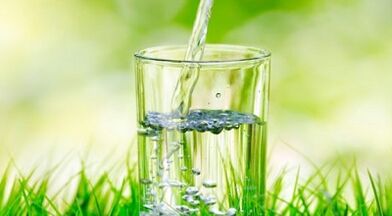 pravidlá pre dodržiavanie pitnej diéty na chudnutie